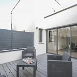 Quijote, Maison Moderne Avec Terrasse A *