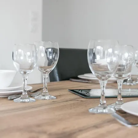 Quijote, Maison Moderne Avec Terrasse à